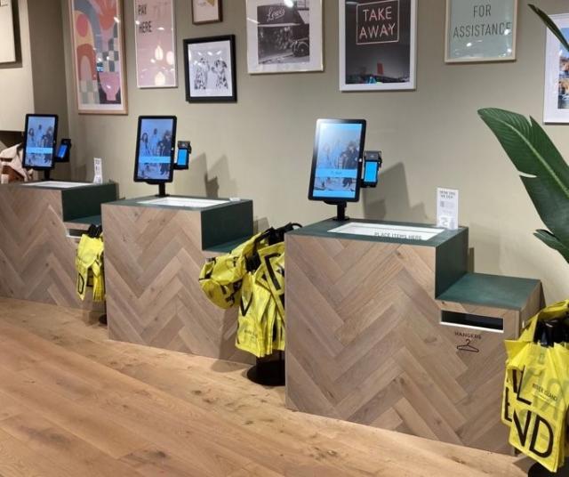 River Island installation of the Elo's Wallaby Self-Checkout unit